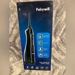 Fairywill oral irrigator‎ for travel or home